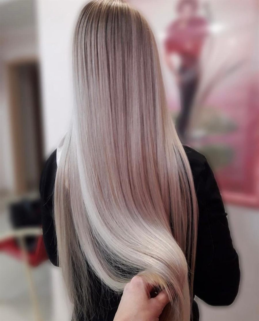 Damenstyling Föhnen Legen